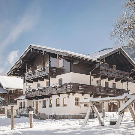 Kinderbauernhof Scharrerhof ฮอลเลอร์บาค อิม พินซ์เกา ภายนอก รูปภาพ